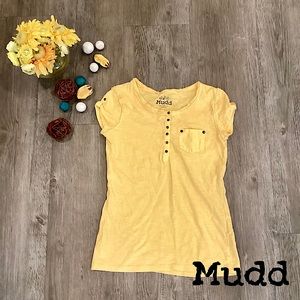 🔥2 for$10🔥 Stylish Yellow Tee by Mudd- Size M 10/12